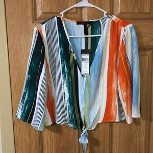 BCBG MAXAZRIA crop top shirt (M)